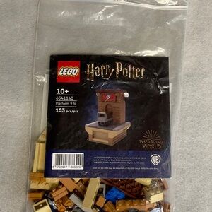 LEGO Harry Potter Platform 9 3/4 (Set 6541140)  special, limited-edition set